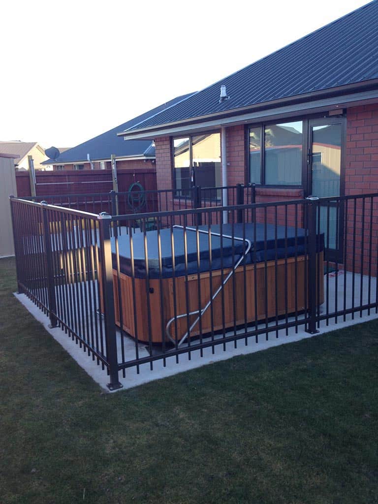 Custom Pool Fence 1
