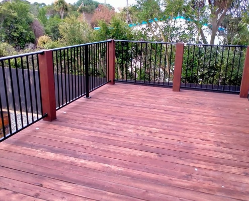 Canterbury Balustrade Aluminium Framed Ascot - Timber Mix 5
