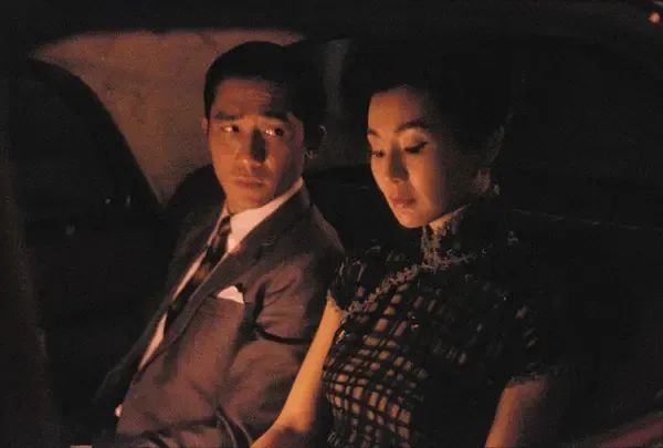 她书单|《无面之神》:六神磊磊推荐的这本爱情小说,到底讲了啥? 她书单|《无面之神》:六神磊磊推荐的这本爱情小说,到底讲了啥?